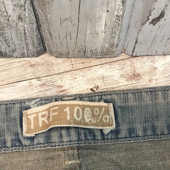 TRF Blue jean skirt - Picture 3 of 4